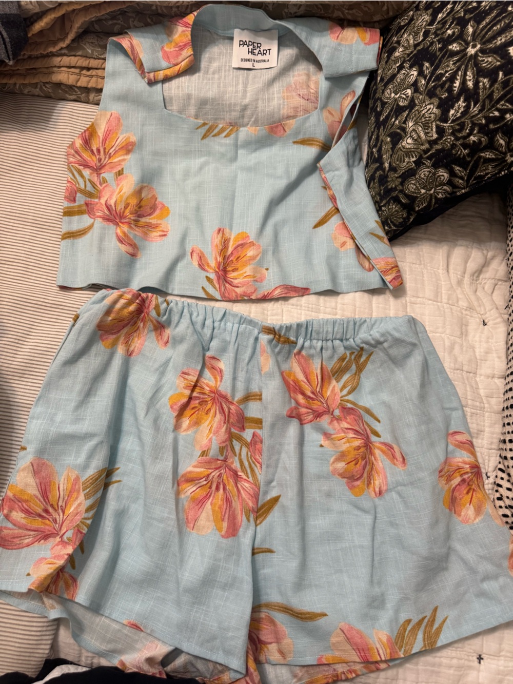 Paper heart women’s floral set: tank top and shorts